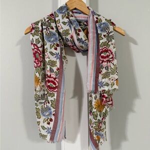 Breezy Floral Patterned Scarf